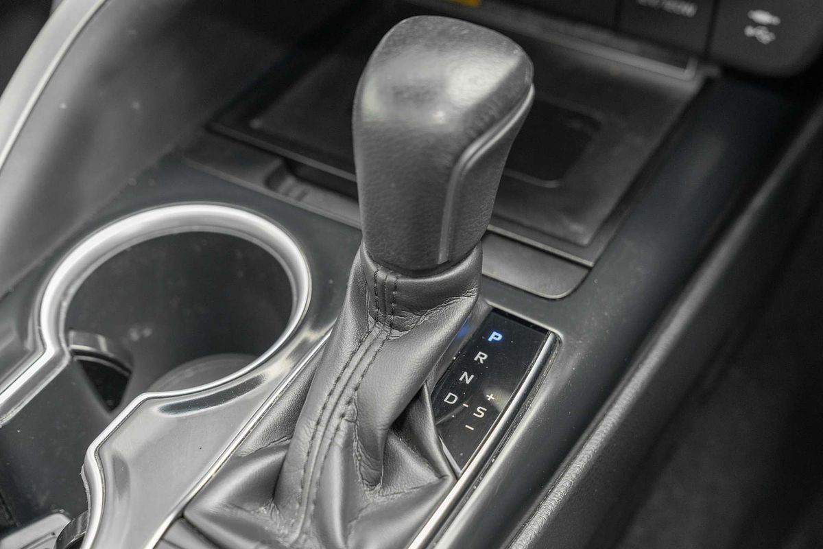 2020 Toyota Camry SL