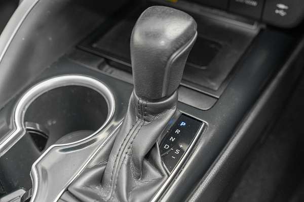 2020 Toyota Camry SL