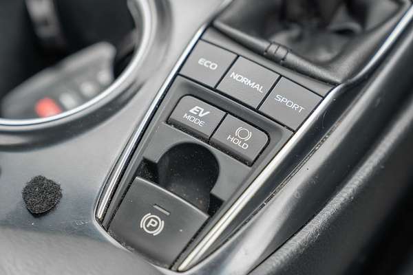 2020 Toyota Camry SL