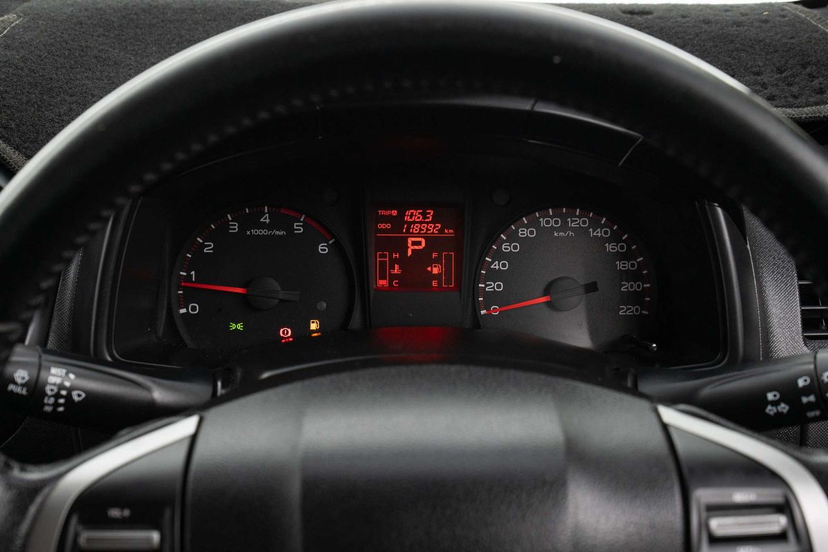 2016 Isuzu D-MAX SX High Ride Rear Wheel Drive