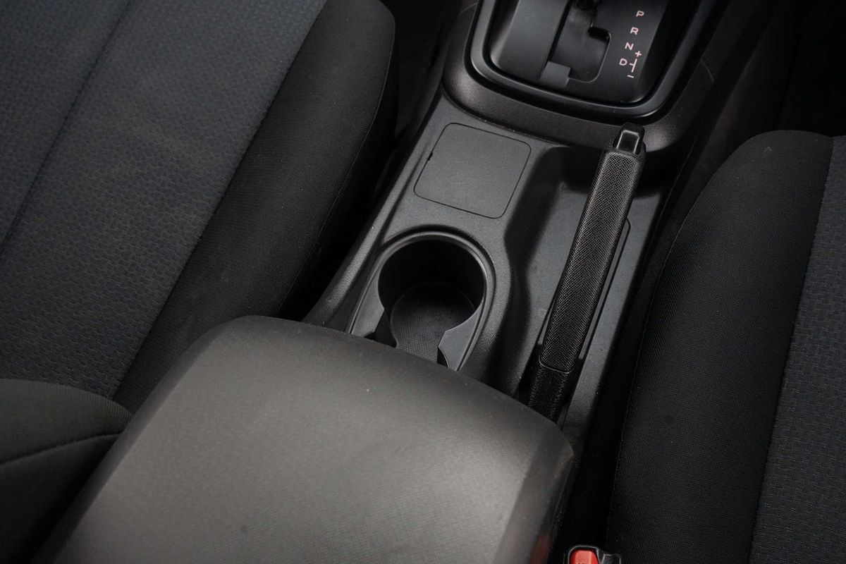 2016 Isuzu D-MAX SX High Ride Rear Wheel Drive