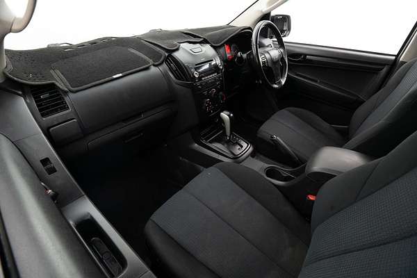 2016 Isuzu D-MAX SX High Ride Rear Wheel Drive