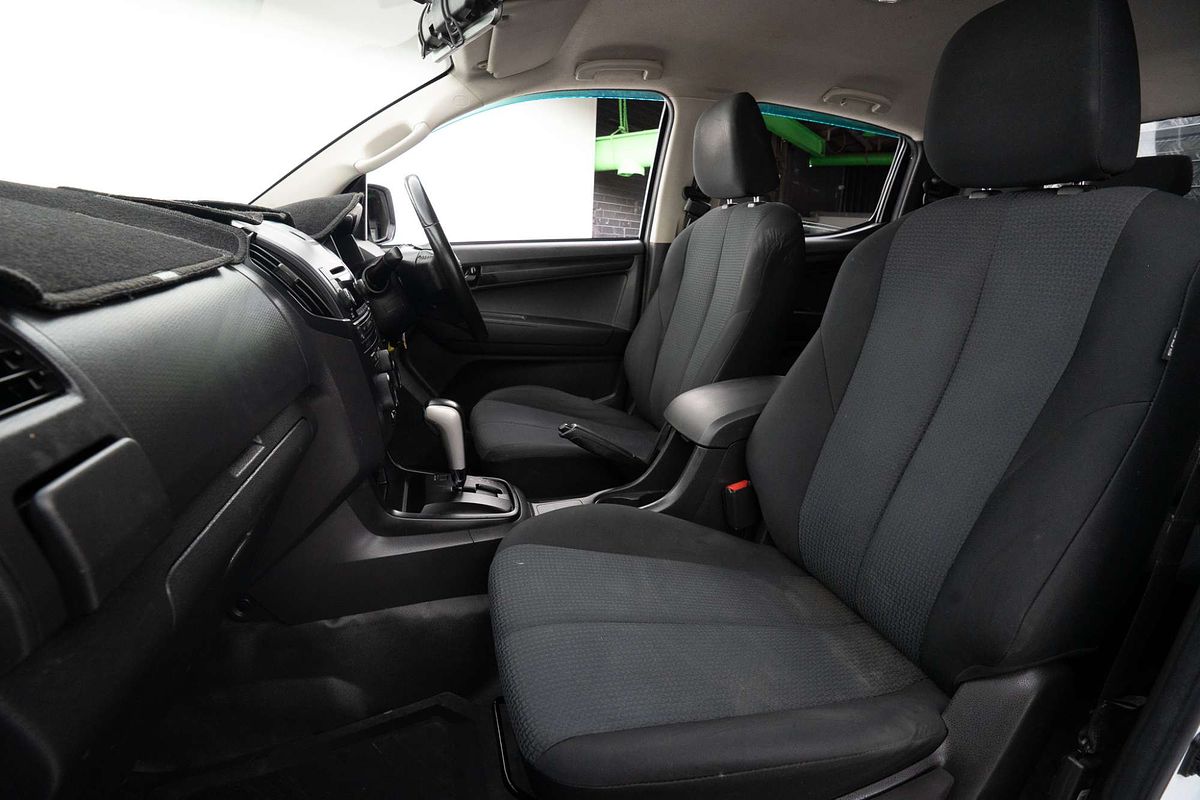 2016 Isuzu D-MAX SX High Ride Rear Wheel Drive