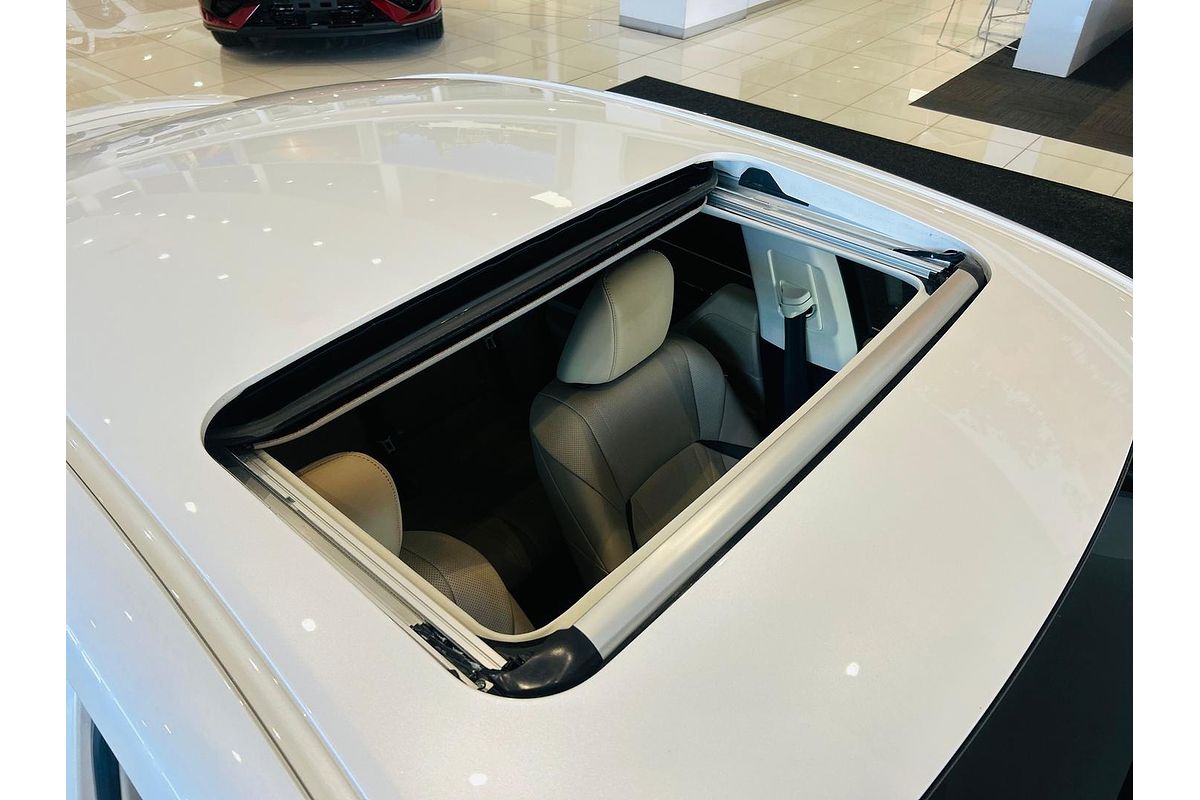 2020 Lexus ES ES300h Luxury AXZH10R