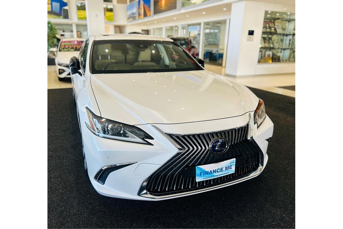 2020 Lexus ES ES300h Luxury AXZH10R