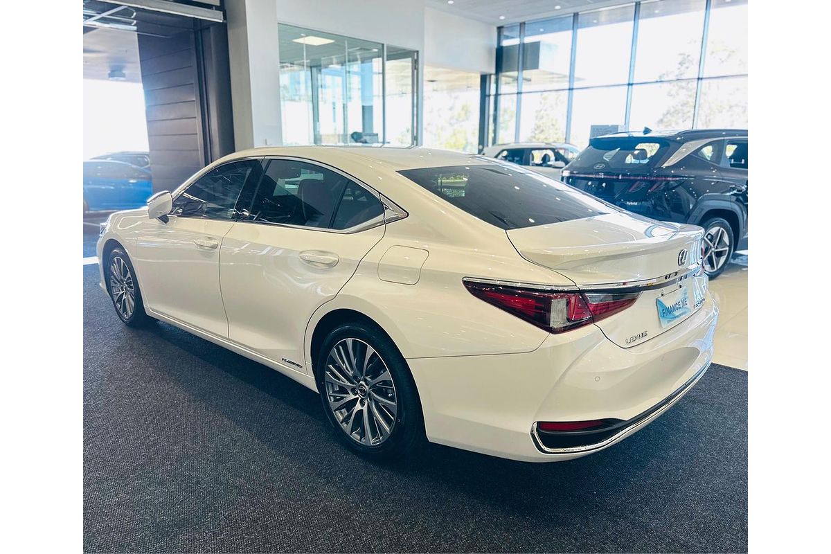 2020 Lexus ES ES300h Luxury AXZH10R