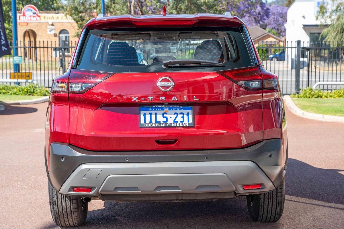 2024 Nissan X-TRAIL ST T33