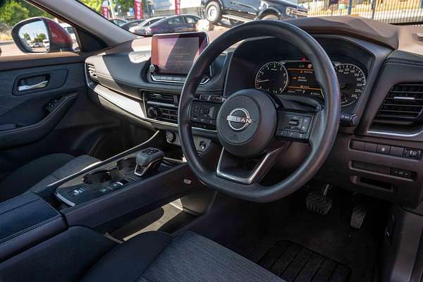 2024 Nissan X-TRAIL ST T33