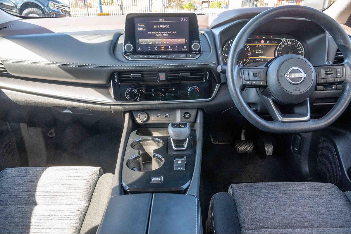 2024 Nissan X-TRAIL ST T33