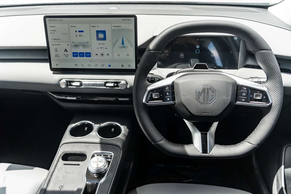 2025 MG MGS5 EV Essence 49 ZS3EM