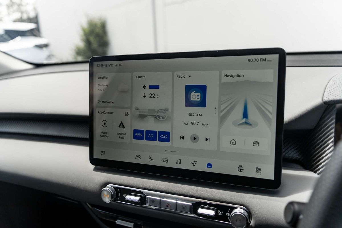 2025 MG MGS5 EV Essence 49 ZS3EM