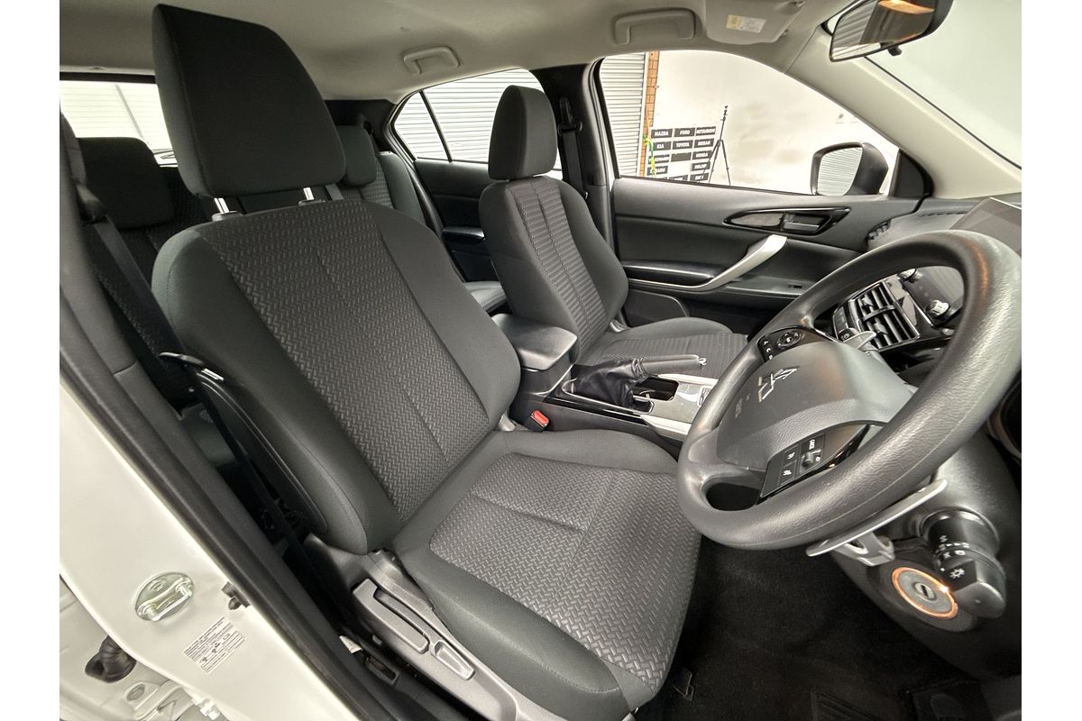 2024 Mitsubishi Eclipse Cross ES YB