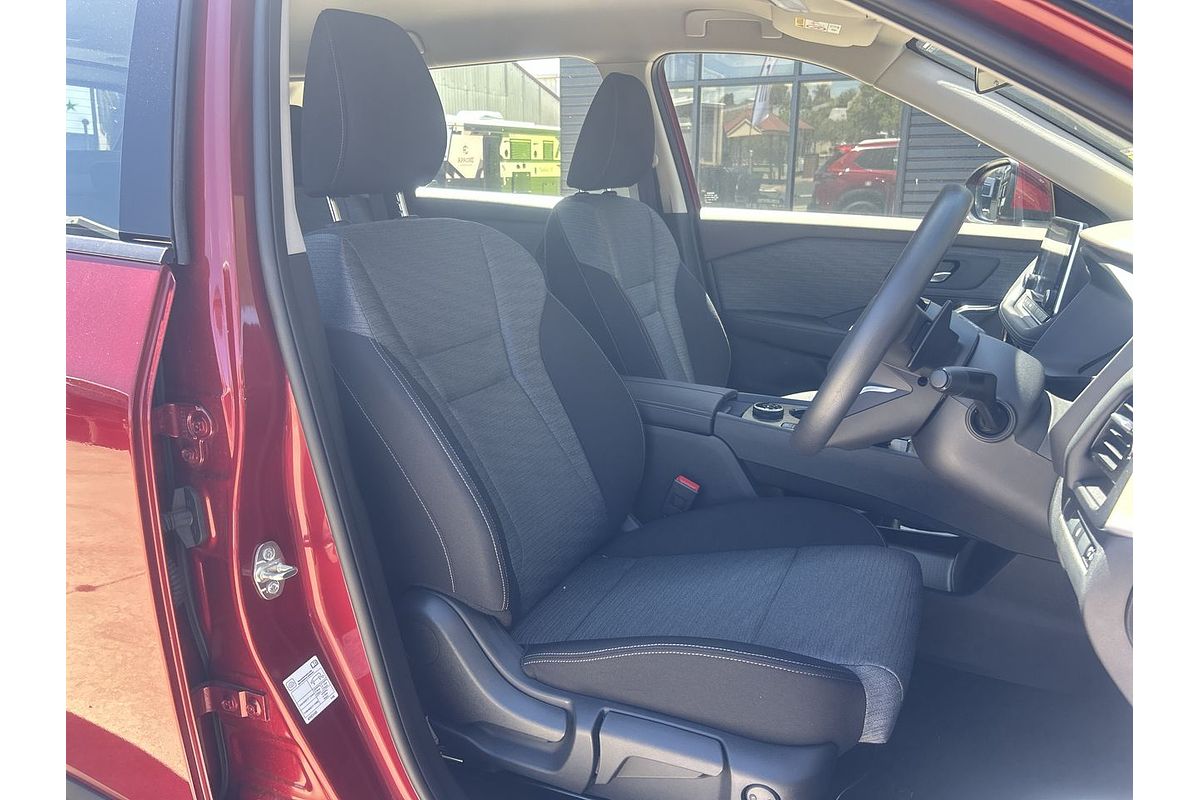 2025 Nissan X-TRAIL ST T33