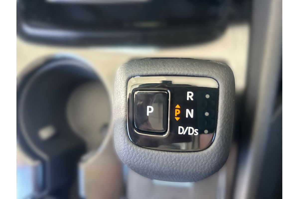 2025 Nissan X-TRAIL ST T33