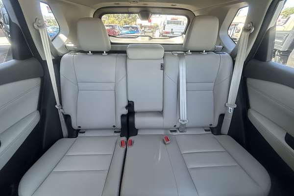 2025 Nissan X-TRAIL Ti T33