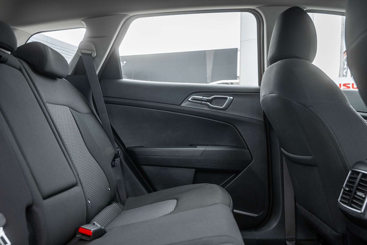 2024 Kia Sportage S NQ5