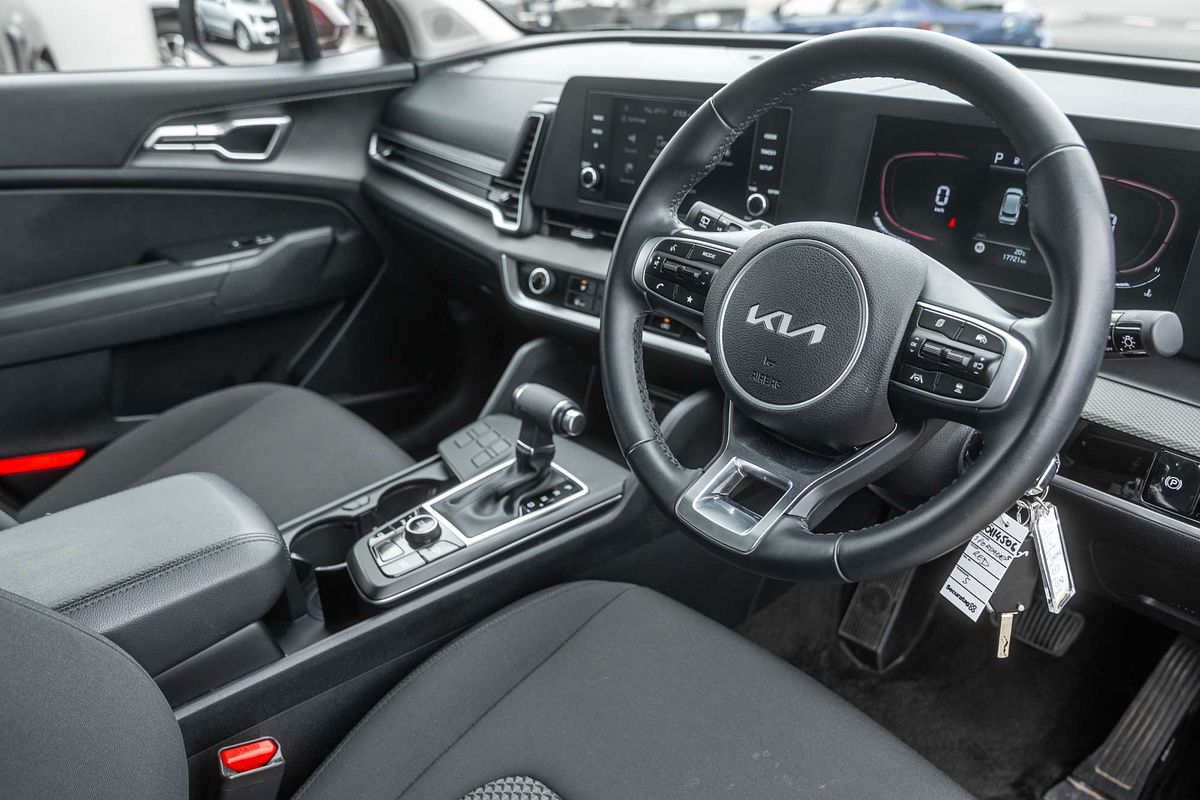 2024 Kia Sportage S NQ5