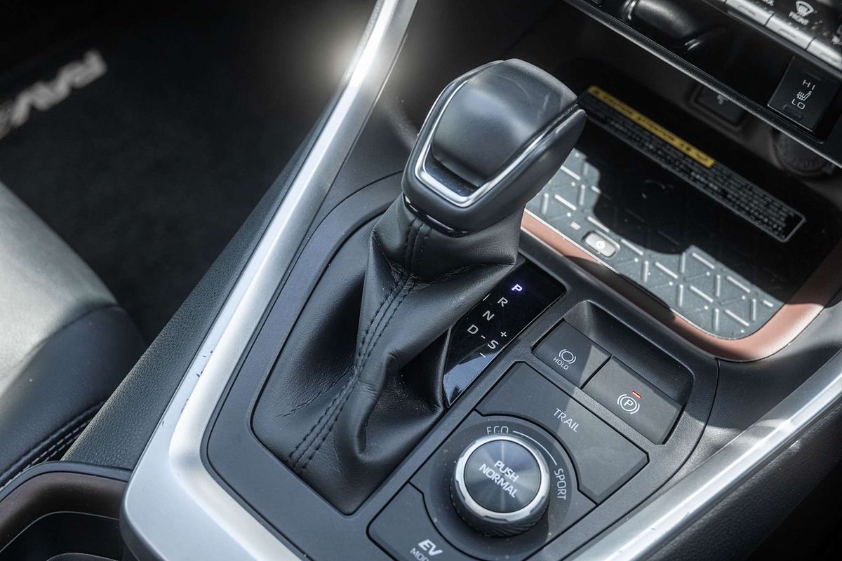 2020 Toyota RAV4 Cruiser AXAH54R