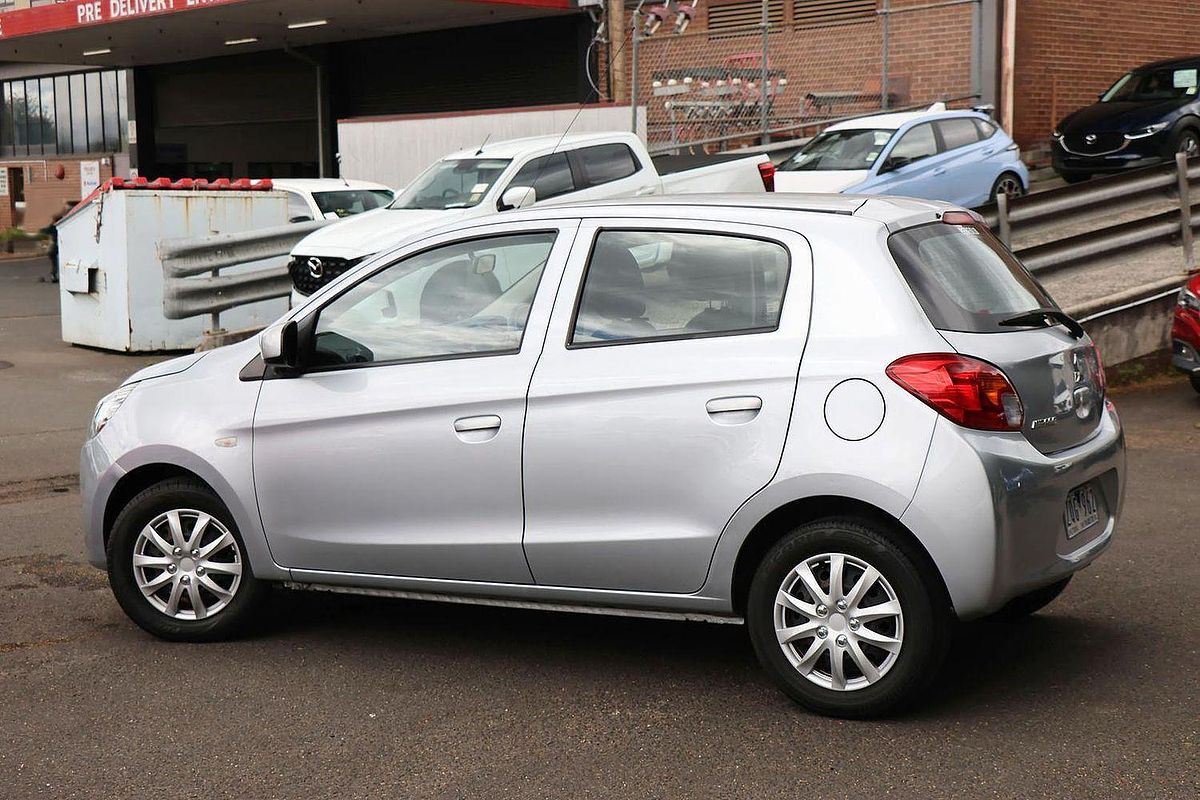 2013 Mitsubishi Mirage ES LA