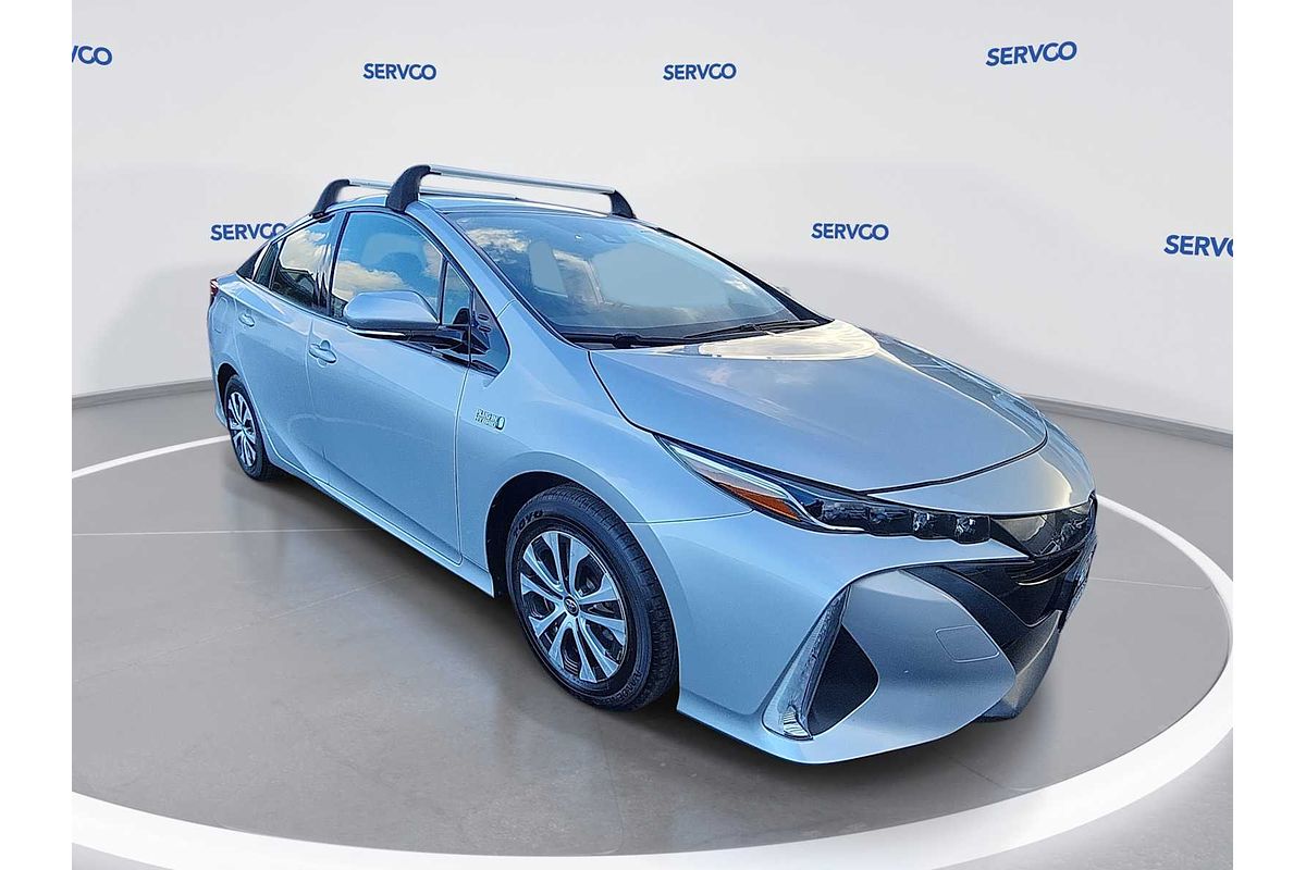 2020 Toyota Prius LE