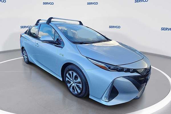 2020 Toyota Prius LE