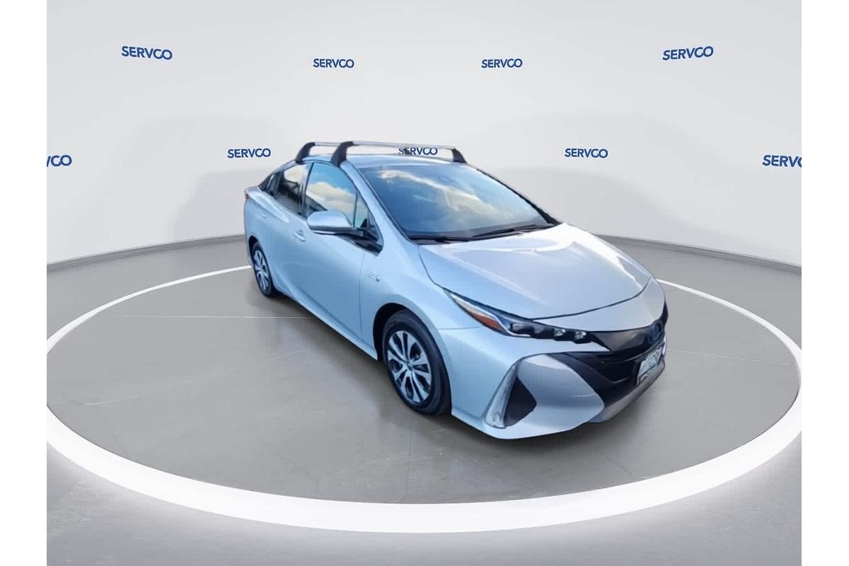 2020 Toyota Prius LE