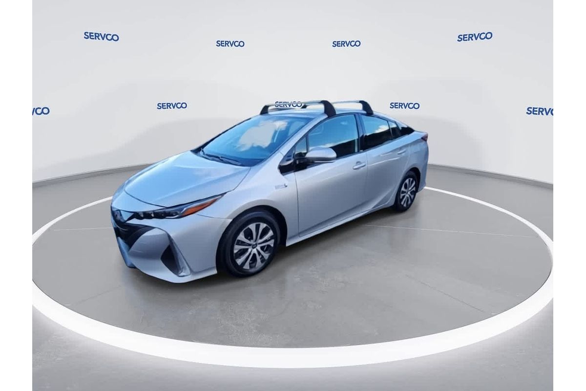 2020 Toyota Prius LE