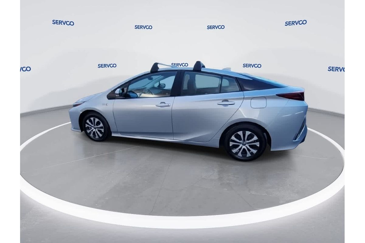 2020 Toyota Prius LE