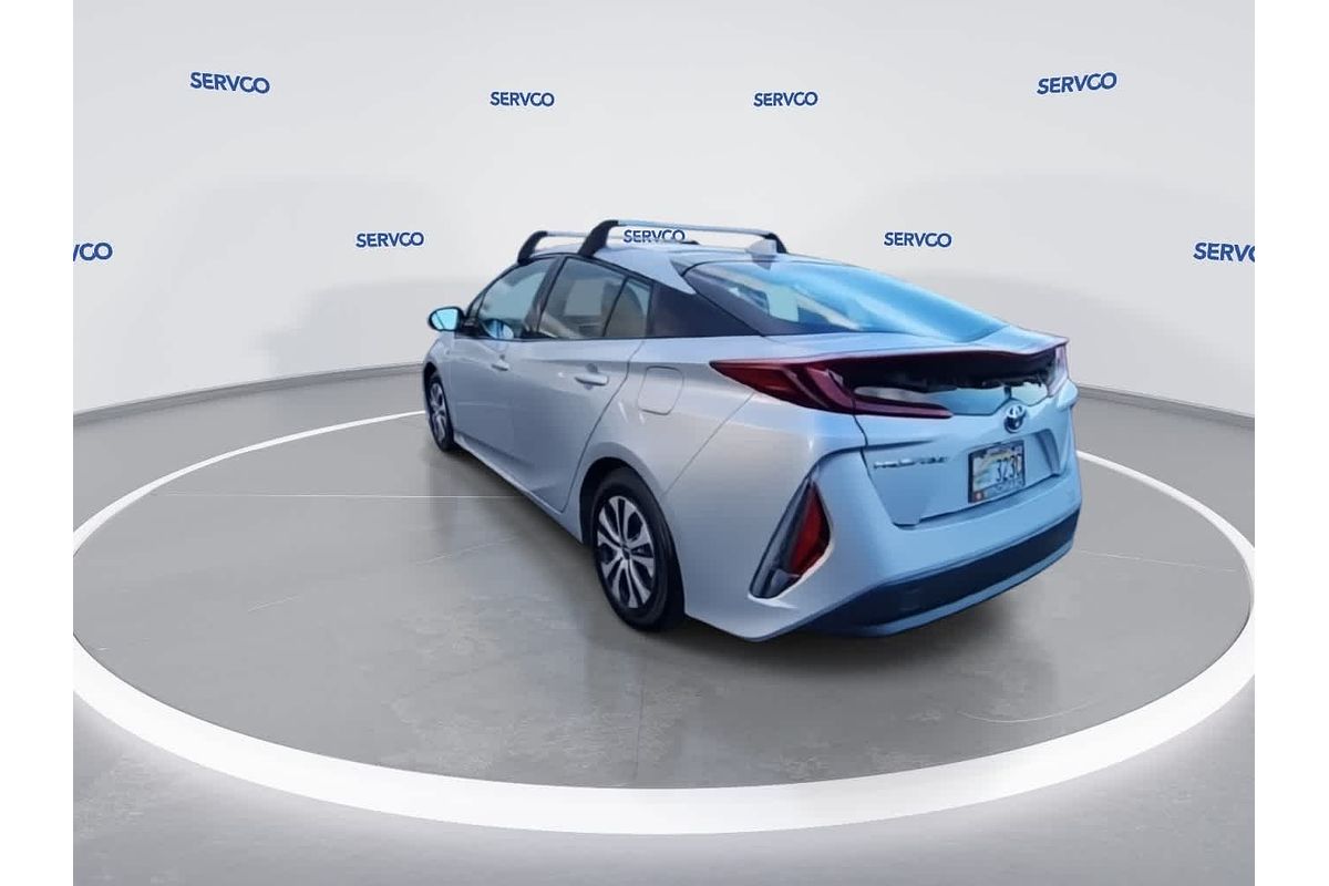 2020 Toyota Prius LE