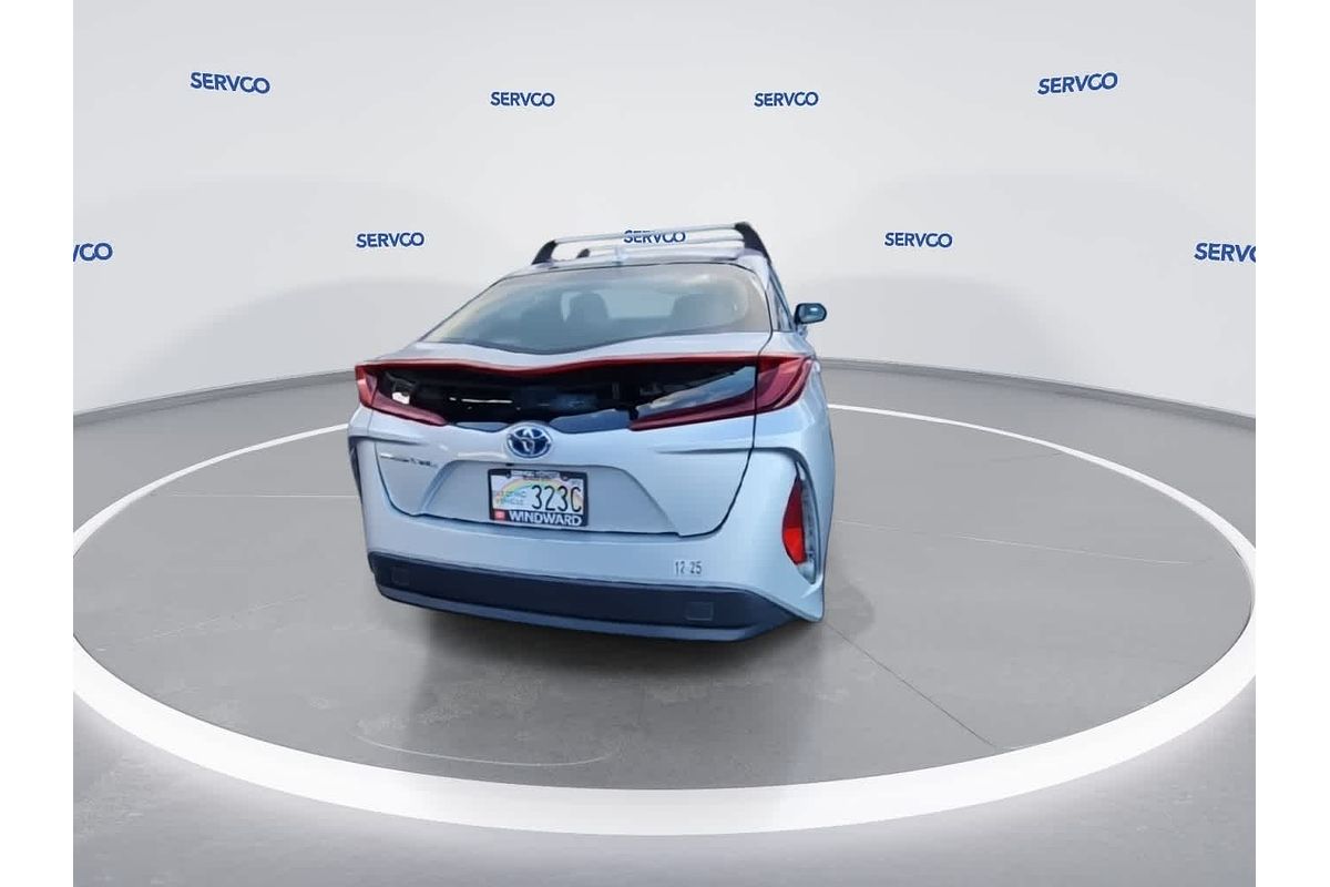 2020 Toyota Prius LE