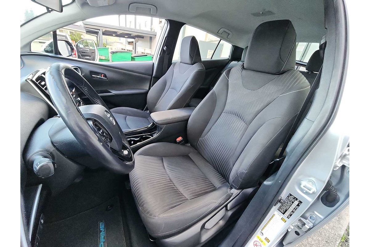 2020 Toyota Prius LE