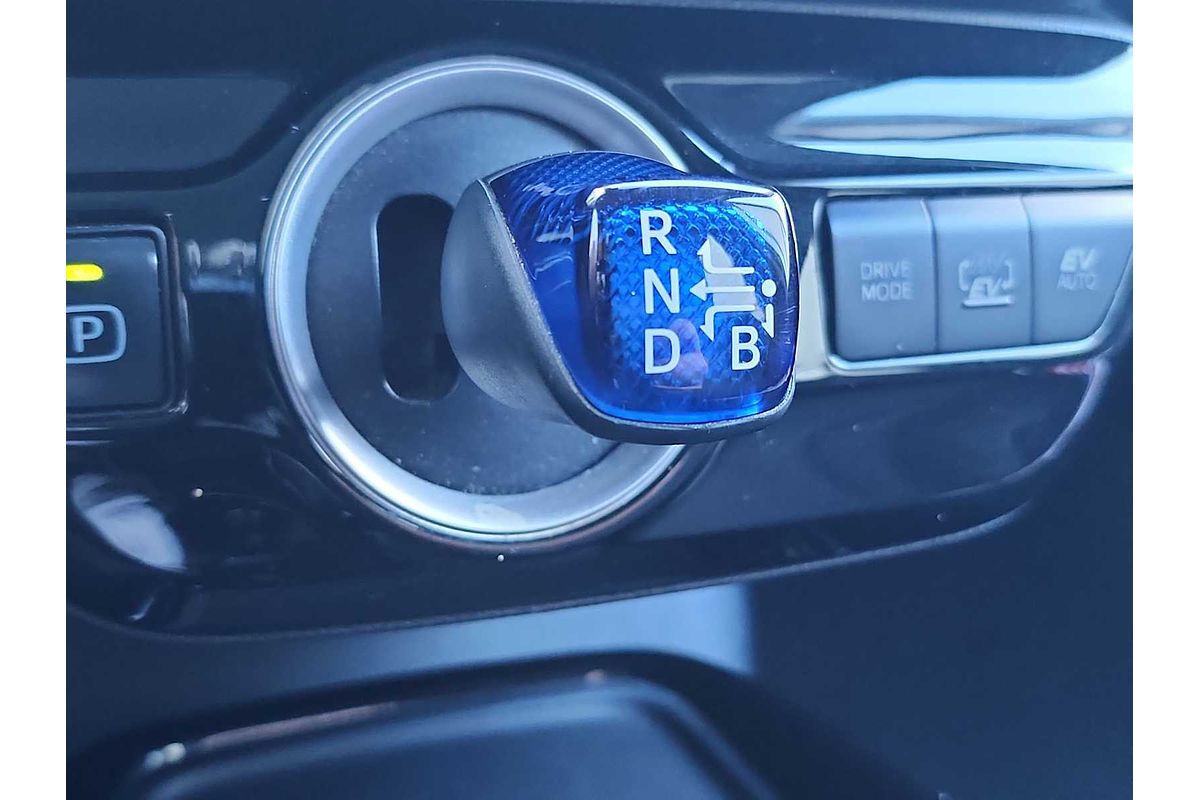 2020 Toyota Prius LE