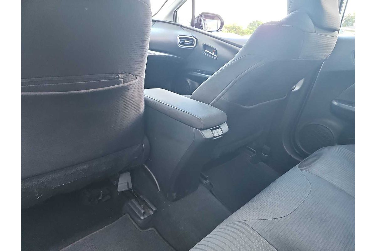 2020 Toyota Prius LE