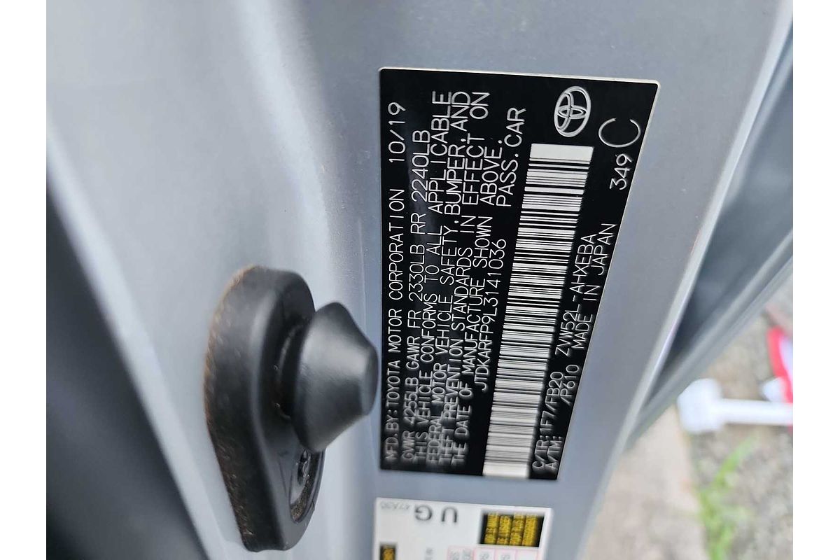 2020 Toyota Prius LE