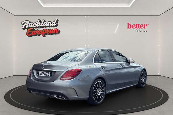 2015 Mercedes-Benz 200 AMG LINE