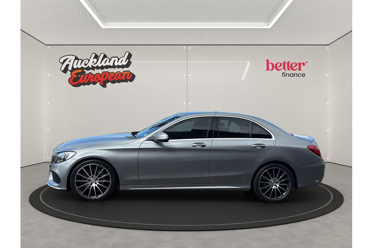 2015 Mercedes-Benz 200 AMG LINE