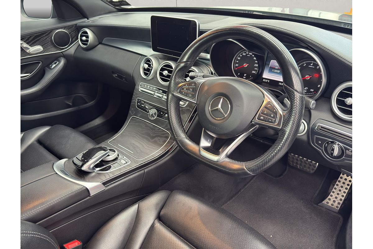 2015 Mercedes-Benz 200 AMG LINE