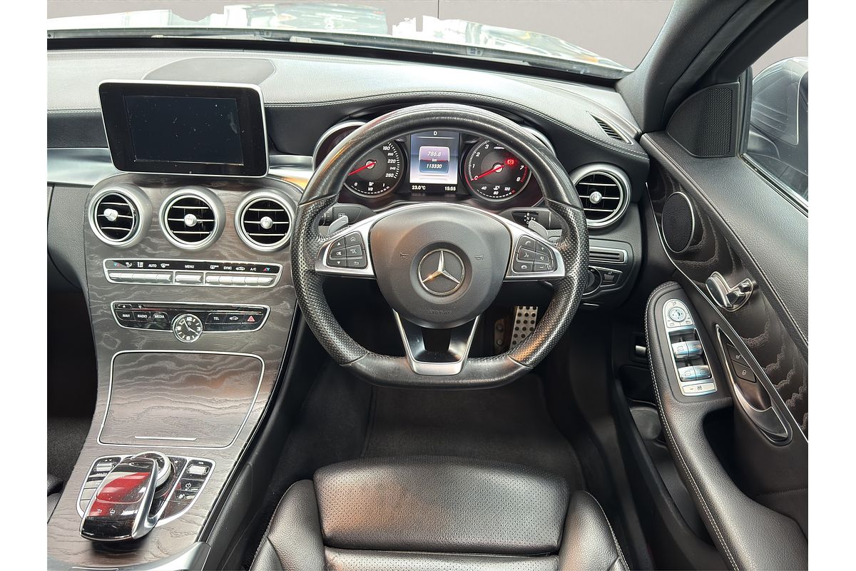 2015 Mercedes-Benz 200 AMG LINE