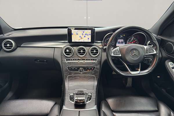 2015 Mercedes-Benz 200 AMG LINE