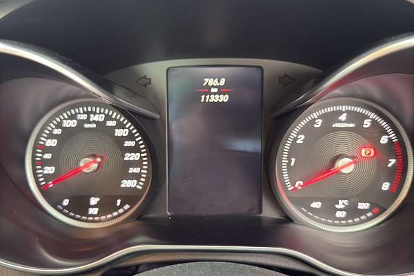 2015 Mercedes-Benz 200 AMG LINE