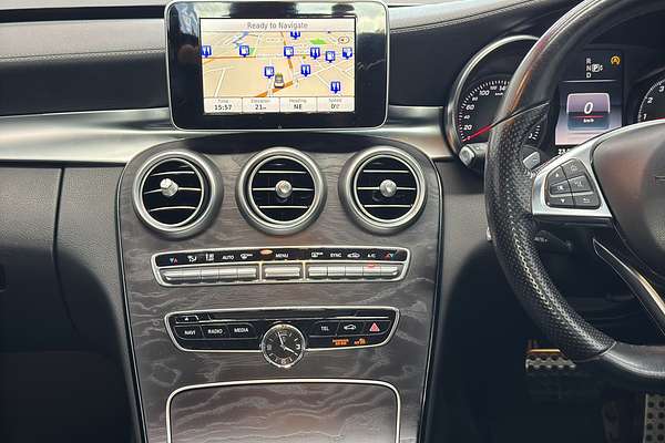 2015 Mercedes-Benz 200 AMG LINE
