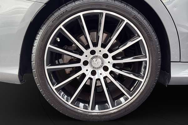 2015 Mercedes-Benz 200 AMG LINE