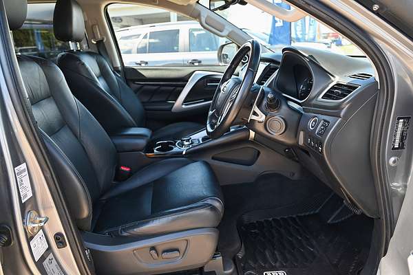 2019 Mitsubishi Pajero Sport Exceed QE