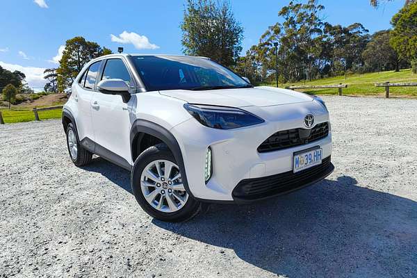 2025 Toyota Yaris Cross GXL MXPJ15R