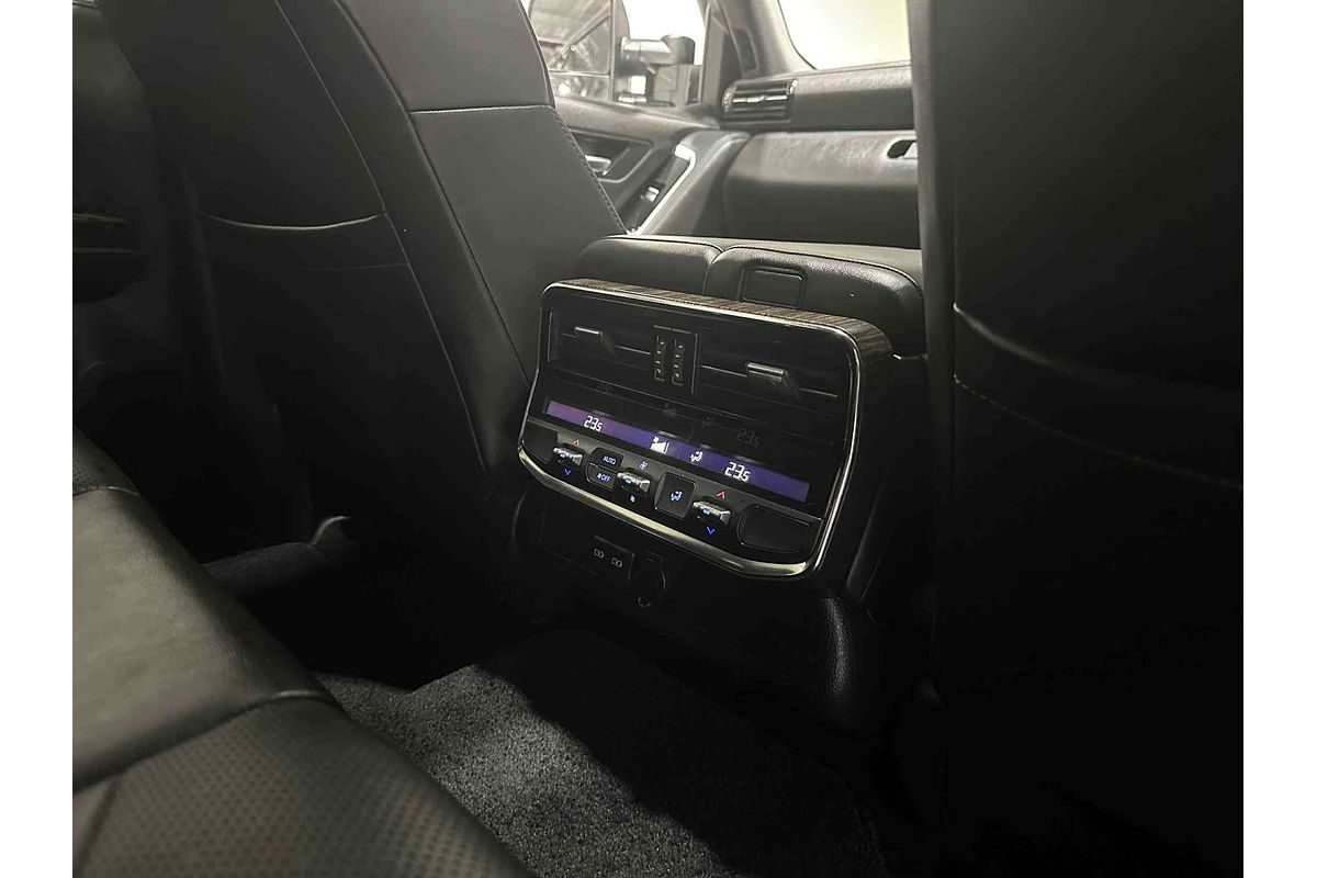 2022 Toyota Landcruiser VX FJA300R