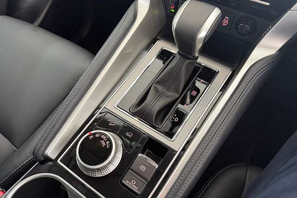 2025 Mitsubishi Pajero Sport Exceed QG