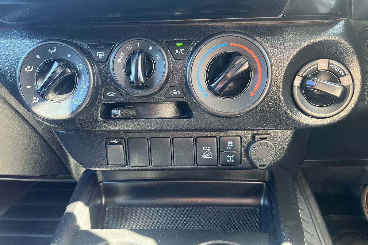 2022 Toyota Hilux SR GUN126R 4X4