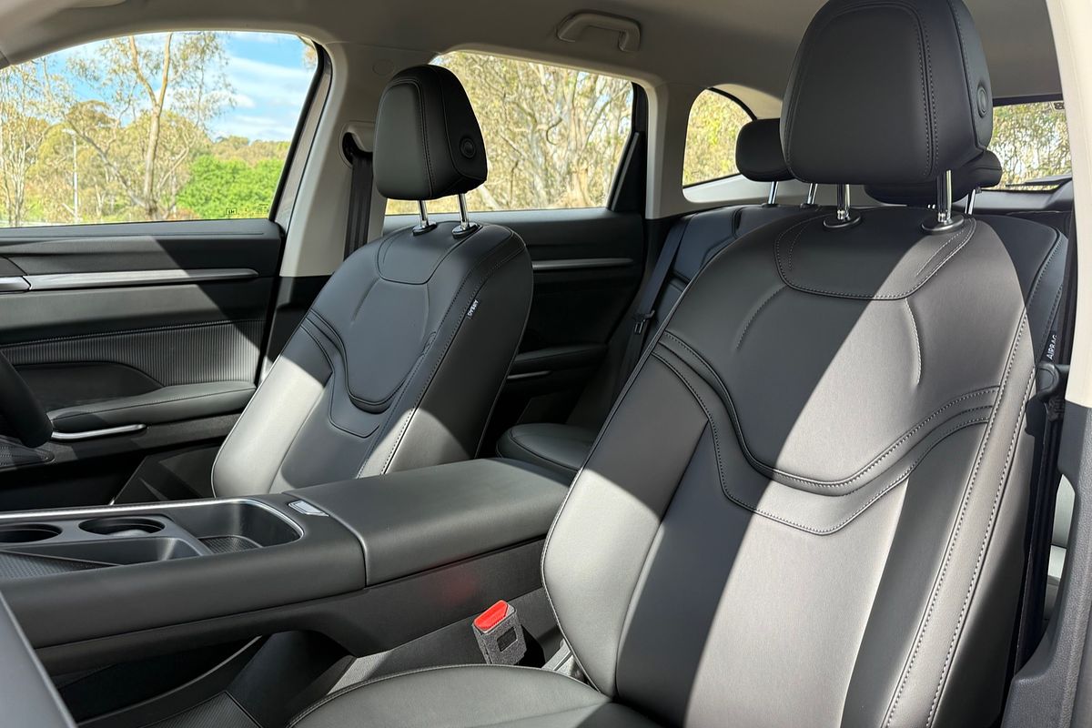 2025 GWM Haval H6 Lux B01