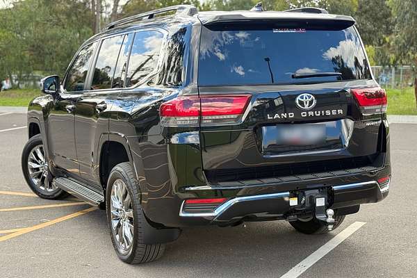 2024 Toyota Landcruiser Sahara ZX FJA300R