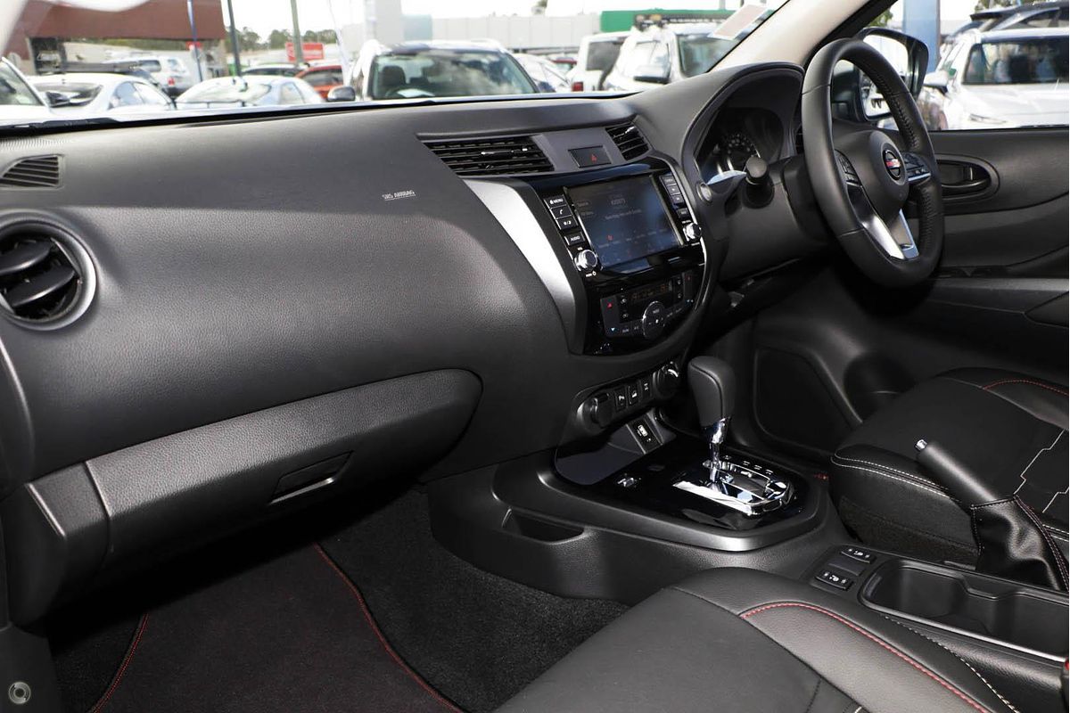 2025 Nissan Navara PRO-4X D23 4X4